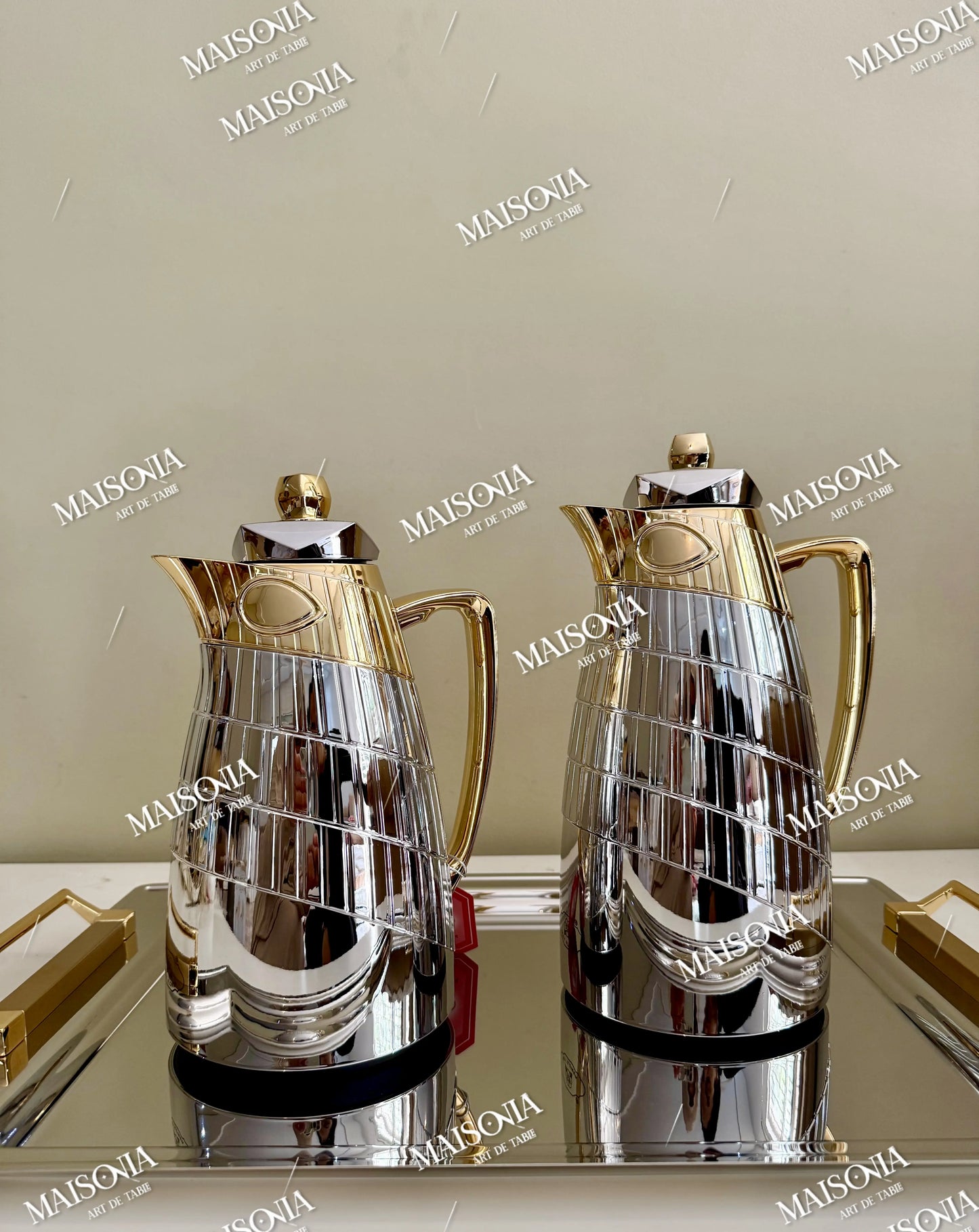 ترمس مزدوج محكم الإغلاق