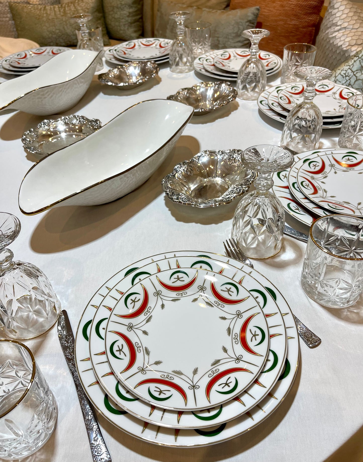 Service a table Nejma & Hlal _ rouge