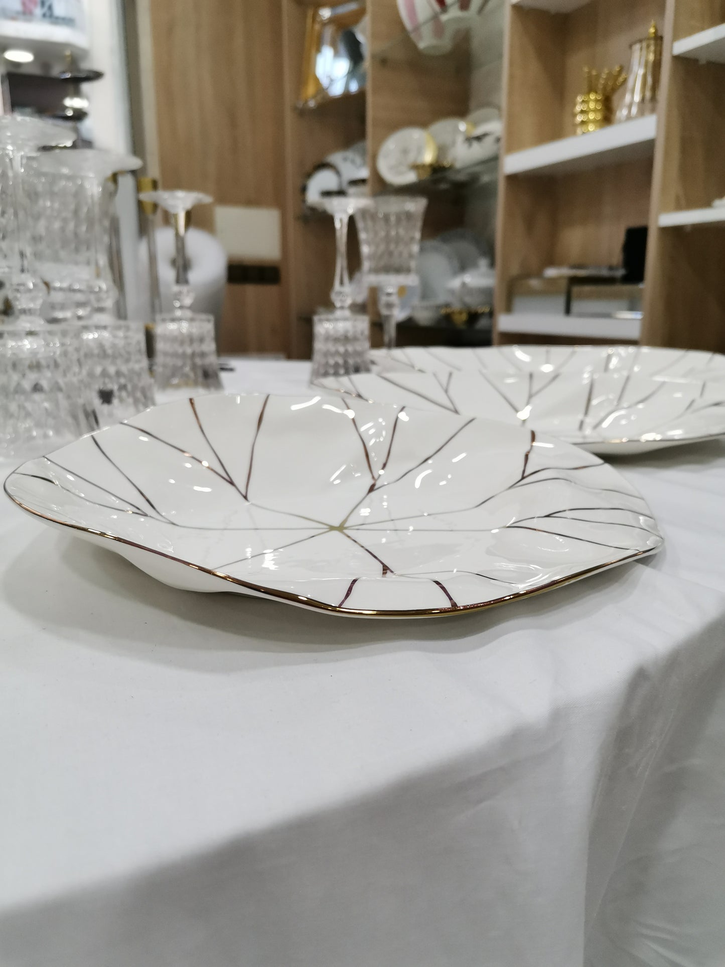 Assiette ovale_ par unité
