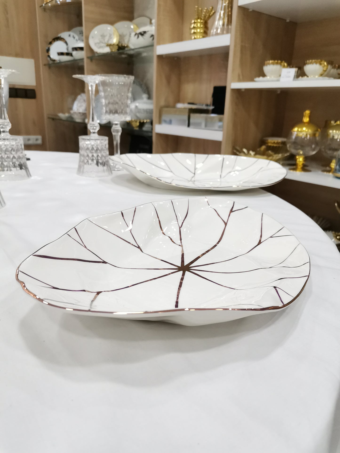 Assiette ovale_ par unité