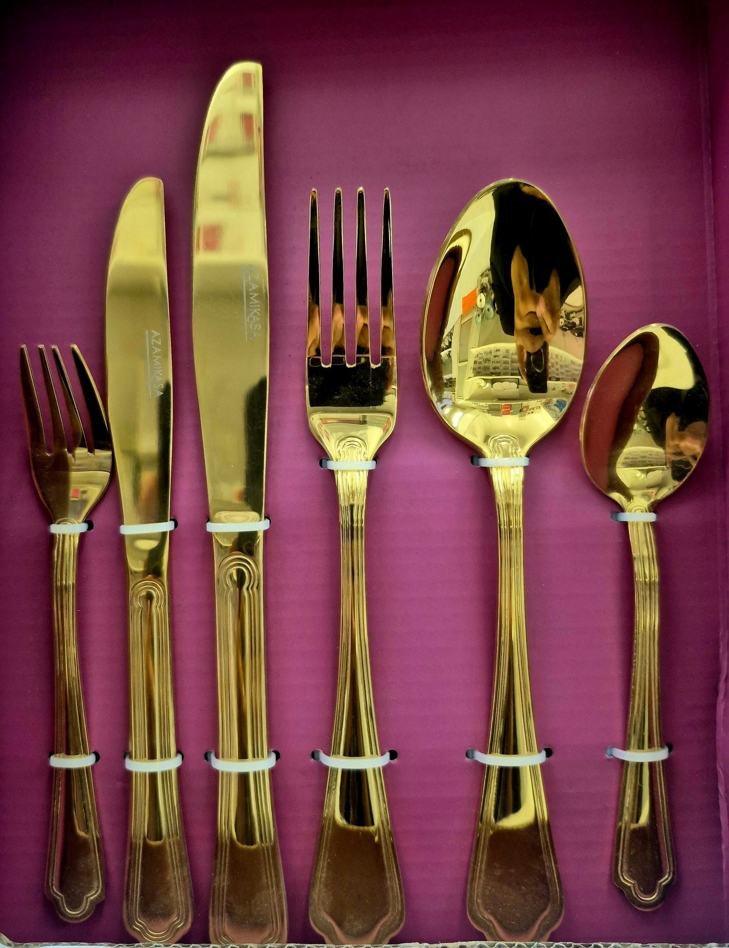 طقم أدوات مائدة مكون من 72 قطعة