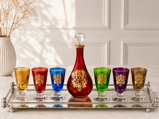 Carafe en Verre Cristallin Rouge & 6 Verres Multicolores – Élégance et Raffinement à Table