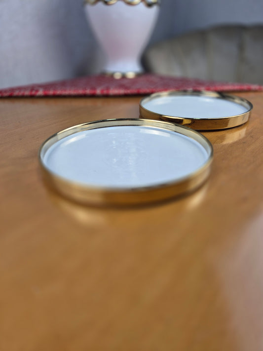 2 Assiettes blanc et Doré