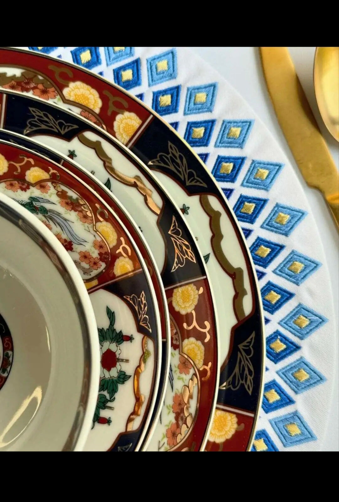 طقم عشاء تاوس – 36 قطعة – بنقشة زهور