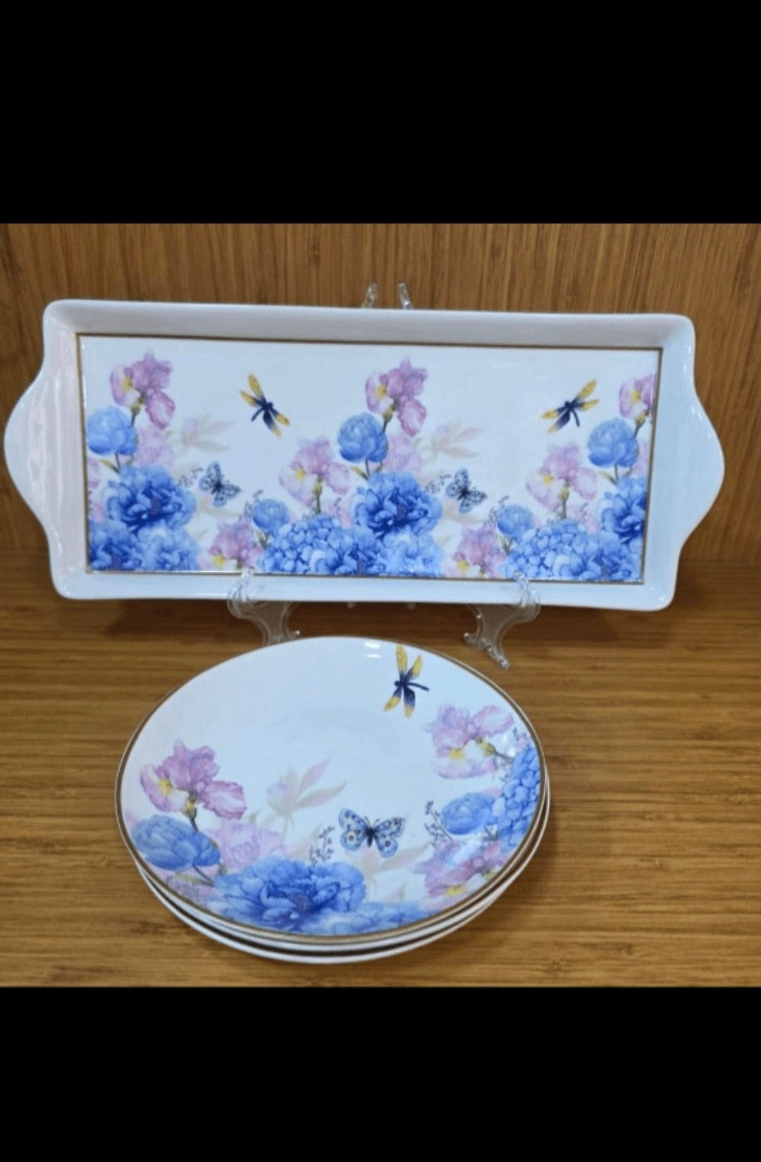 Set à Gâteau 7 Pièces – Motifs Floraux et Papillons Élégants